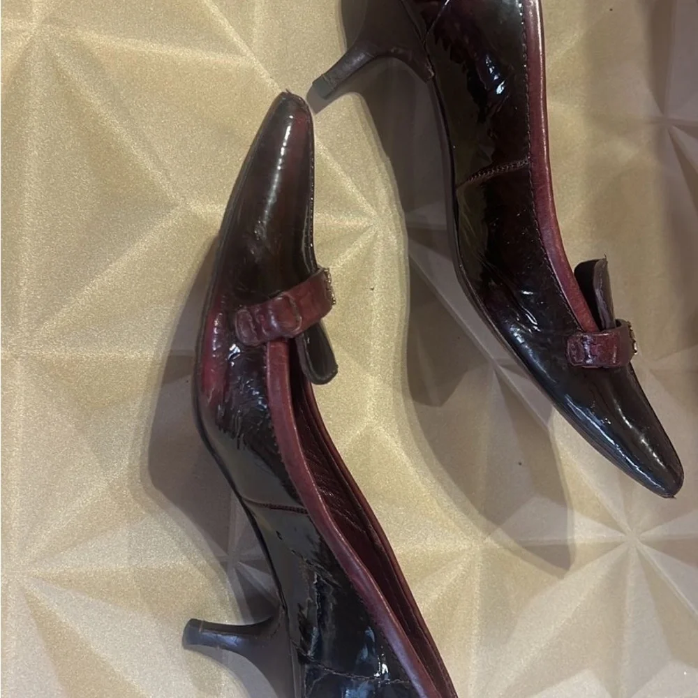 Tory Burch Burgundy and Black Patent kitten heels